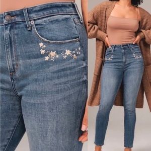 Abercrombie & Fitch The Super Skinny high rise ankle embroidered jeans